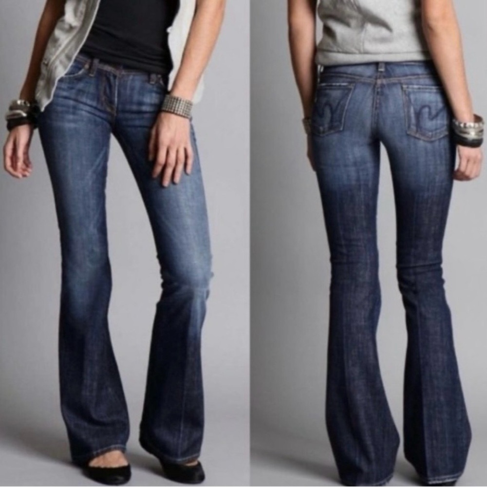 Citizens Of Humanity Dark Blue Ingrid Flare Jeans. Size 28